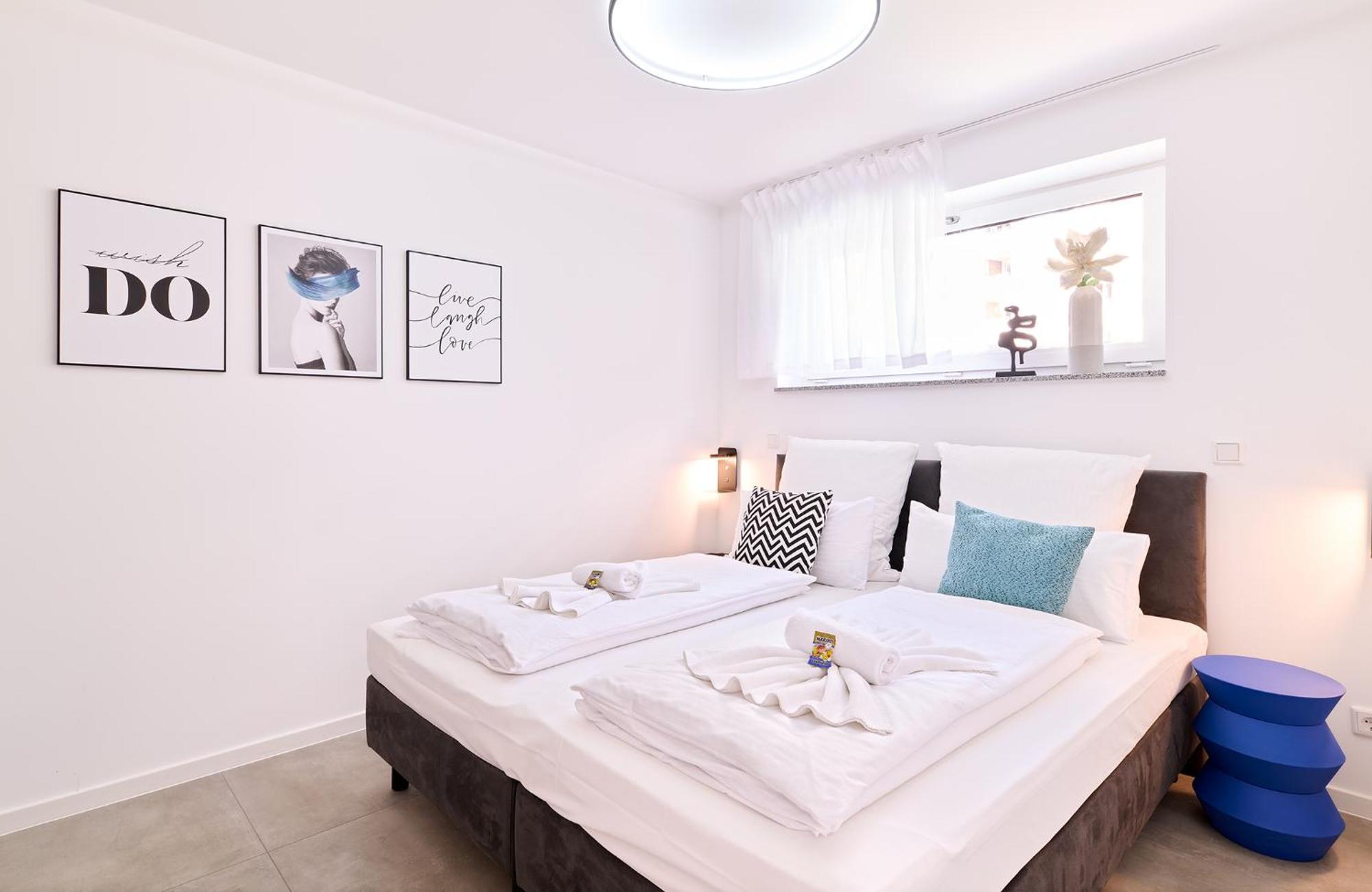 Xzllenz - 4 Schlafzimmer, Zentral, Parken, U-bahn, 2 Baeder, 4 Smart-tv, Optional Einzelbett Nürnberg