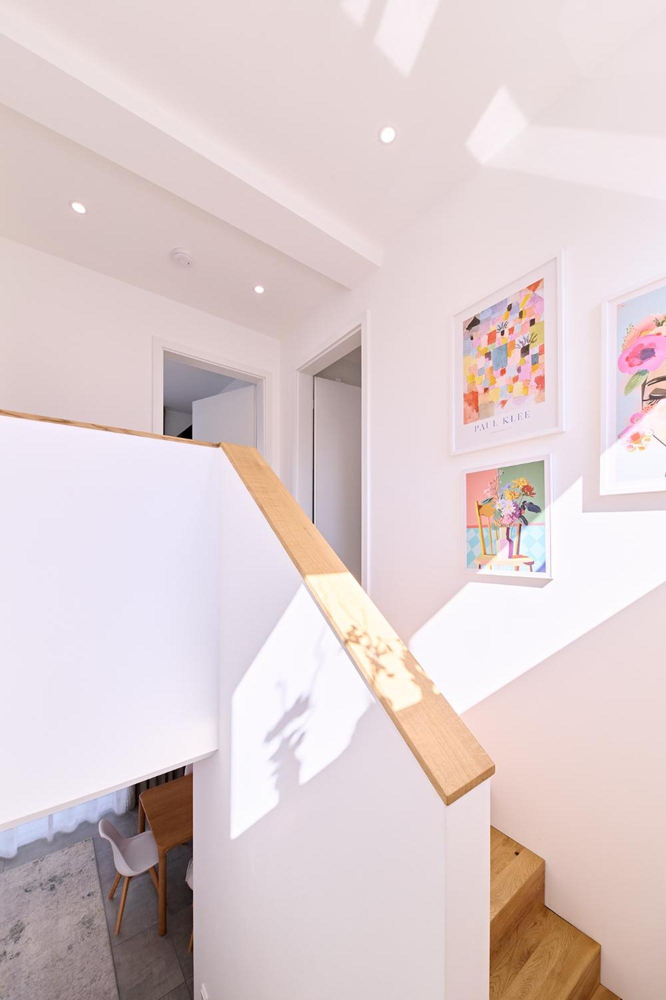 Ferienhaus Xzllenz - 4 Schlafzimmer, Zentral, Parken, U-bahn, 2 Baeder, 4 Smart-tv, Optional Einzelbett Nürnberg