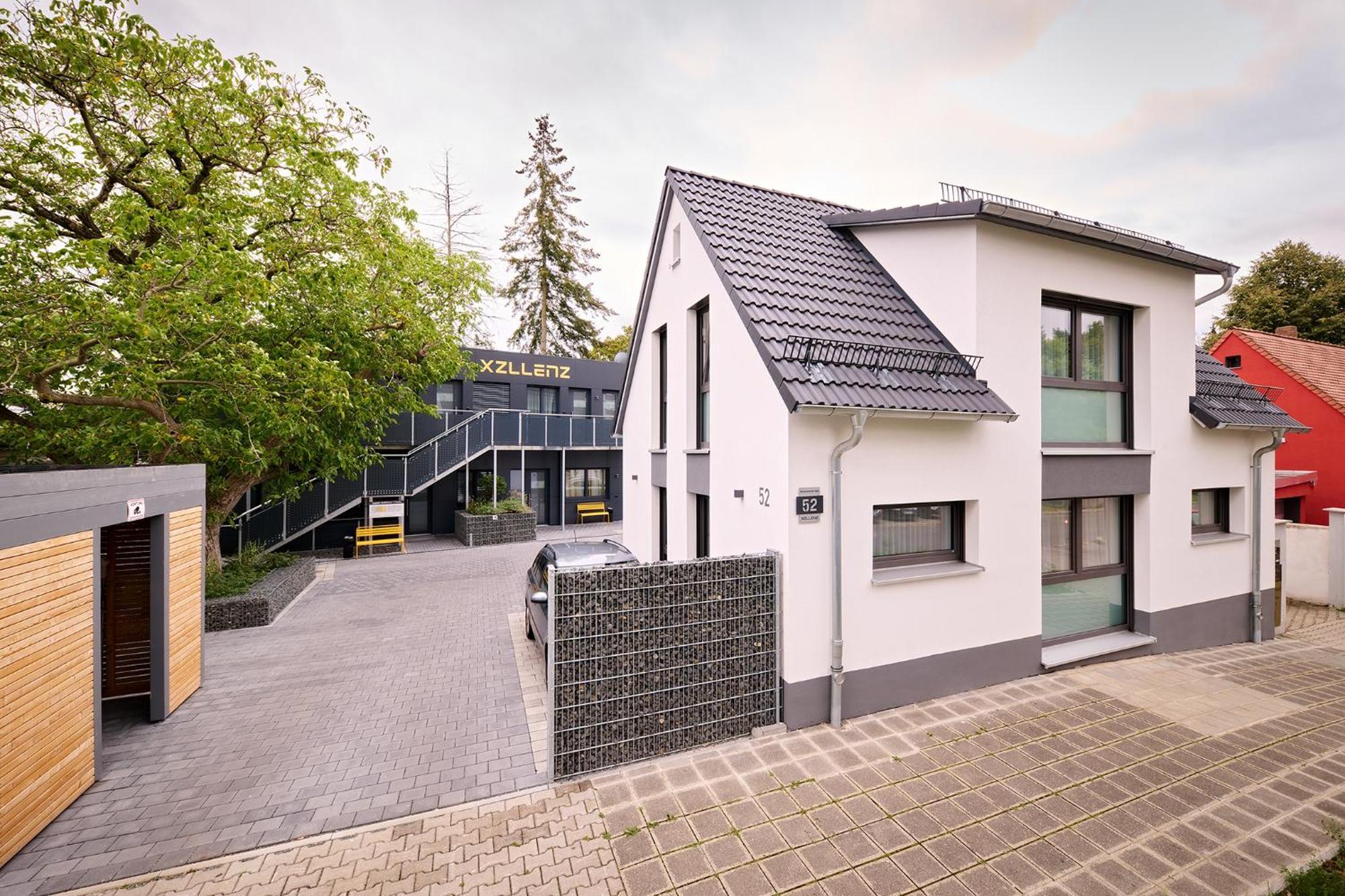 Ferienhaus Xzllenz - 4 Schlafzimmer, Zentral, Parken, U-bahn, 2 Baeder, 4 Smart-tv, Optional Einzelbett Nürnberg